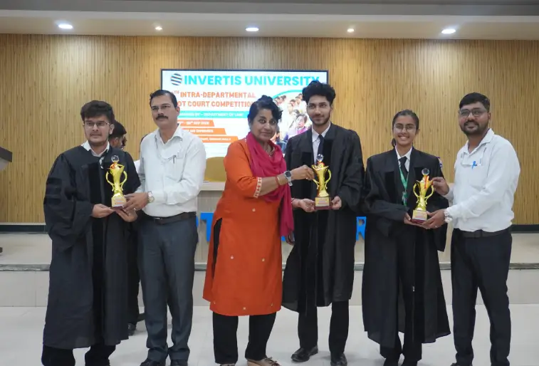 Invertis University Law Students Compete in 12th Intra-Departmental Moot Court Competition