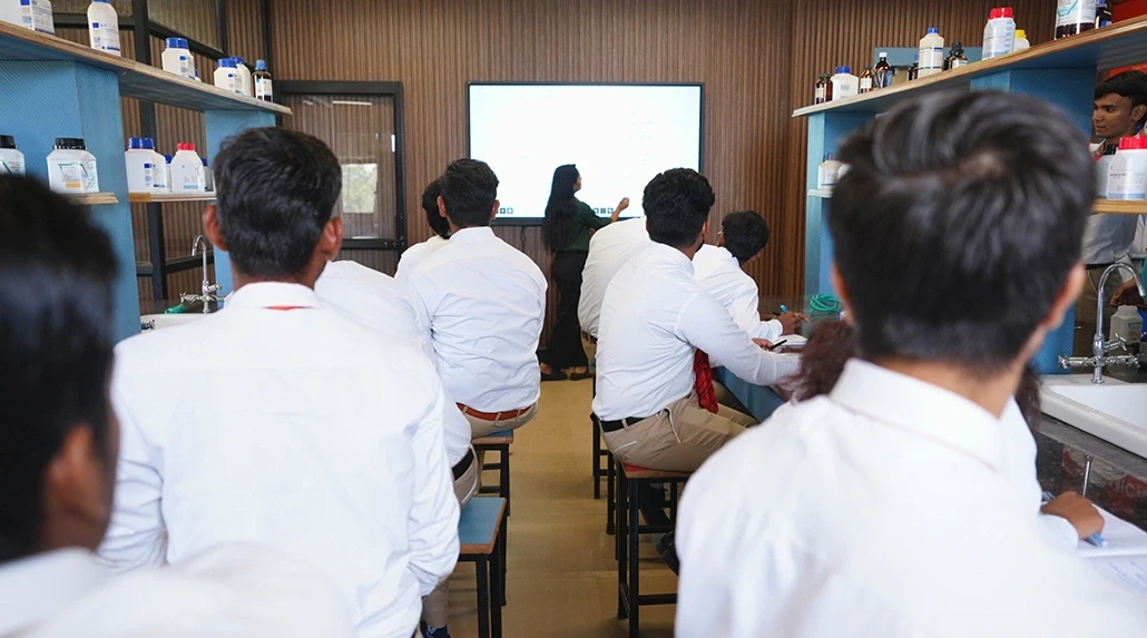 Overview & Identity Of Invertis University